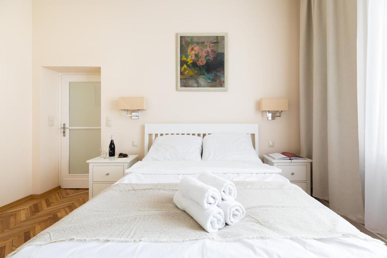 P&O Serviced Apartments Plac Konstytucji Varsavia Esterno foto