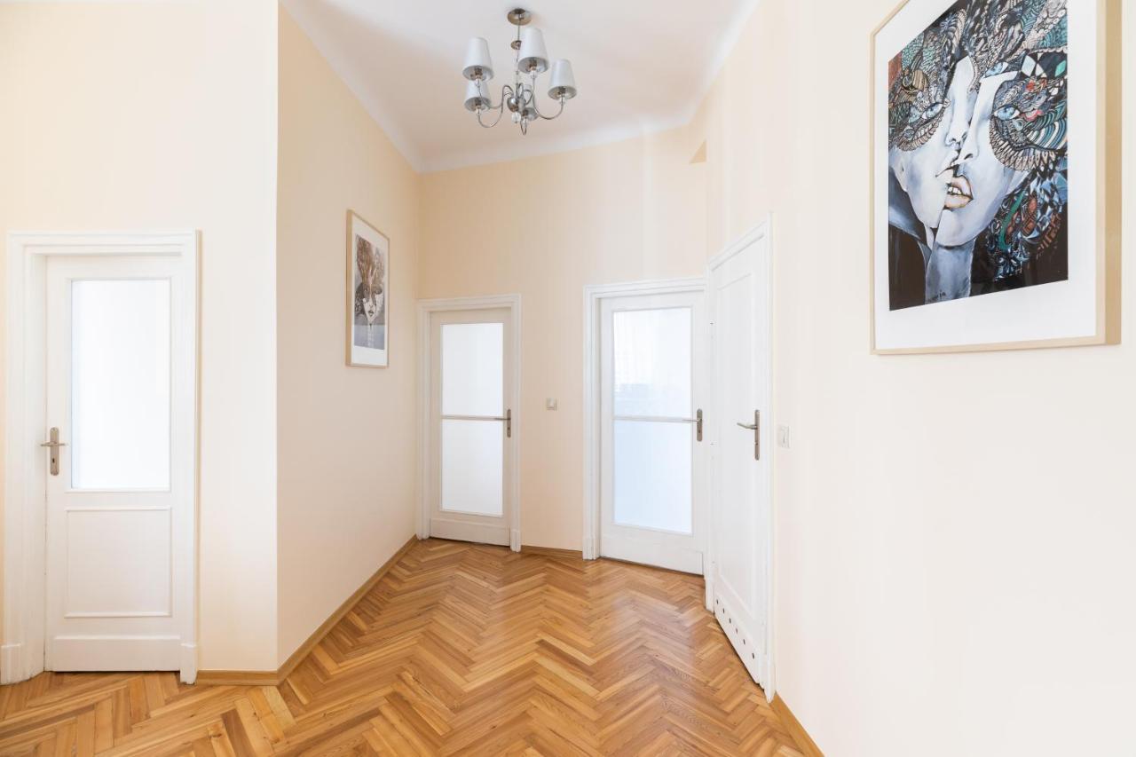 P&O Serviced Apartments Plac Konstytucji Varsavia Esterno foto