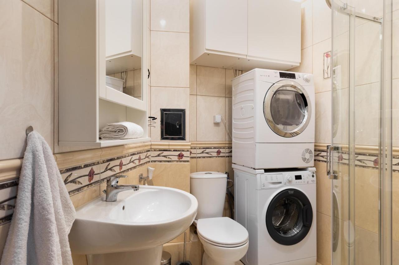 P&O Serviced Apartments Plac Konstytucji Varsavia Esterno foto